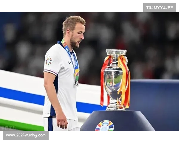 凯恩德甲14场18球领跑射手榜，点球命中率100%创五大联赛纪录